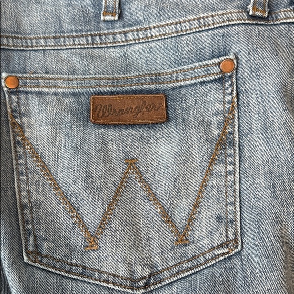 Men's Slim Straight Blue Jeans - Picture 2 of 5